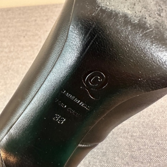 Alexander McQueen Leather Lasercut Floral Leather Booties - Picture 7 of 8